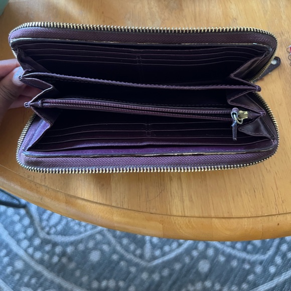 Large Coach Wallet - Picture 3 of 3